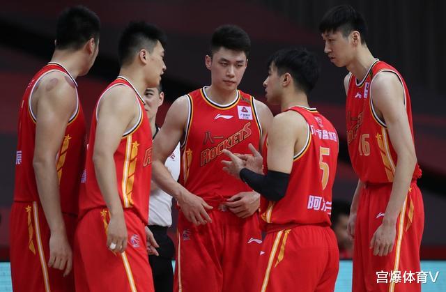 山西男篮|邹雨宸准绝杀!八一男篮加时险胜山西 王治郅笑纳生日大礼