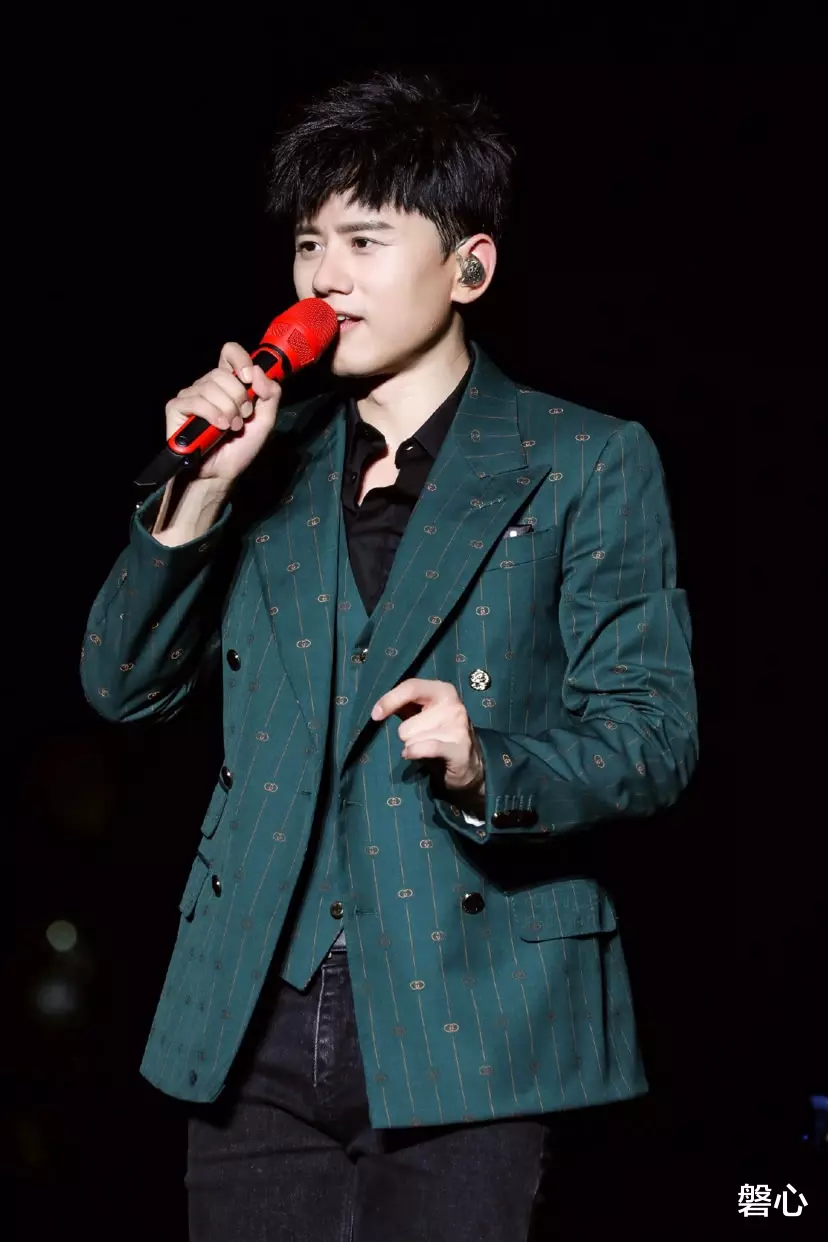 「谢娜」丁太升毒舌指向张杰，吐槽新歌《爱人啊》太俗，谢娜的反击太漂亮