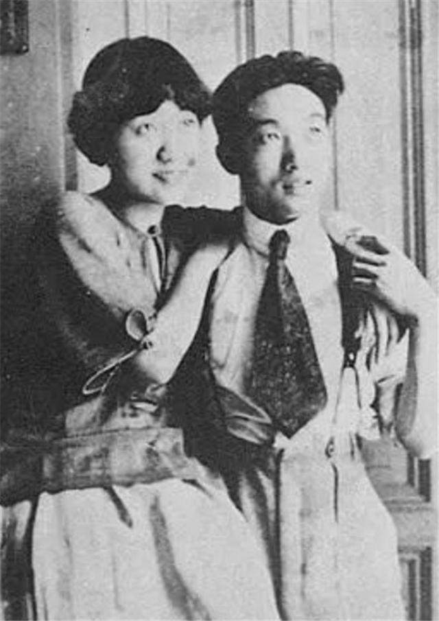 小志的历史观点|未婚妻意外去世，他悲痛欲绝，17年后却在街头偶遇“亡妻”