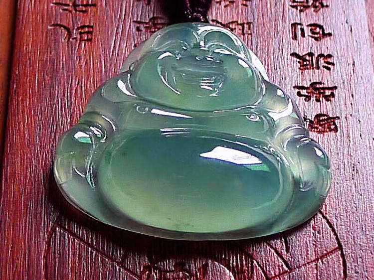 翡翠|美得淡雅、清澈、纯正，翡翠中的芙蓉种。
