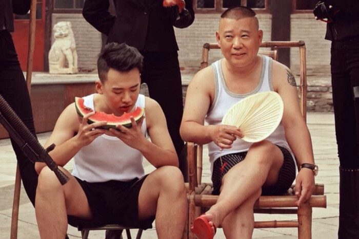 郭麒麟|郭麒麟录节目突然接到郭德纲电话，怎料忘记关麦，通话内容太真实