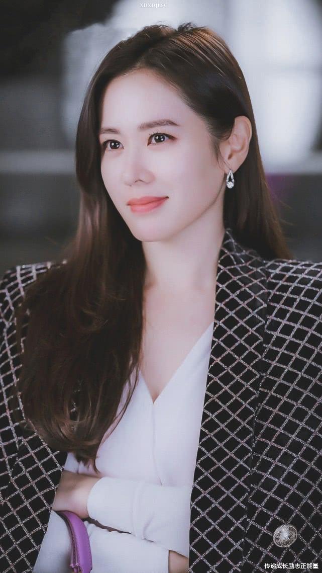 「孙艺珍」2020全球百大最美女性评选孙艺珍夺冠，年近40岁的她美丽动人