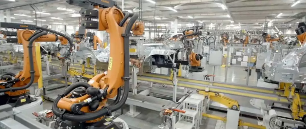 『锂离子电池』14家车企100余家工厂被迫停产