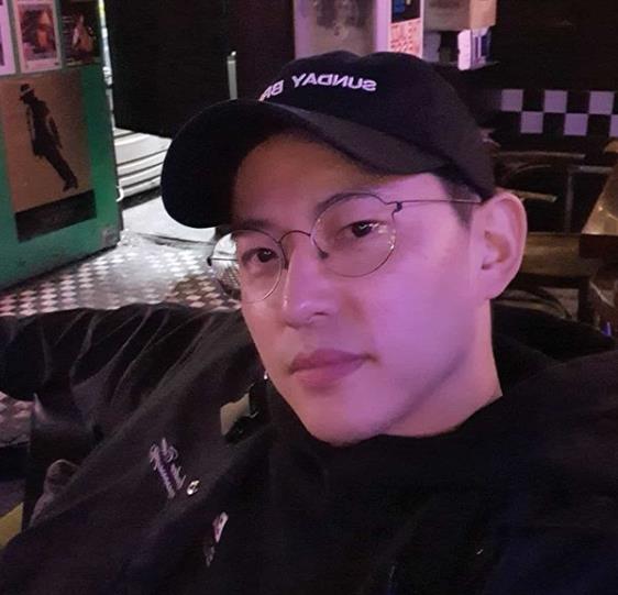 男团:他们是第一个进入中国的韩国男团,如今有人成为了资产过亿的CEO