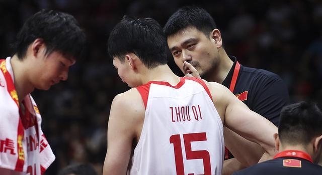 王哲林:同样是自律训练,周琦增重依然挨批,王哲林为何却能收获点赞?