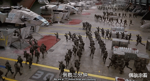 欧美明星|1997年，投资9500万美元的电影，弹药堆积如山吓坏拾荒者