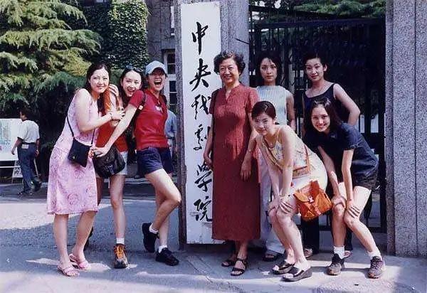 【姐姐】乘风破浪的姐姐们的另一半,有的是影帝、有的是摇滚大咖