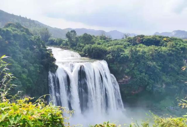 []贵州和广西，哪个地方更美？
