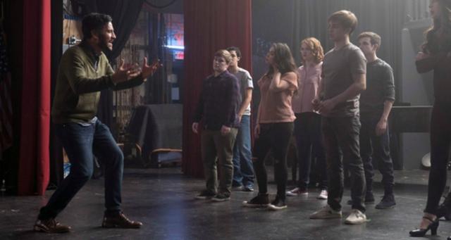 睹图|女教师侵犯自己的学生长达6年时间，10多年后学生将其告上法庭