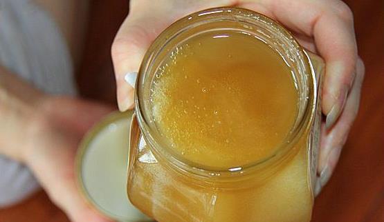 #蜂蜜#央视曝光:比“地沟油”还脏,很多家长买给孩子吃,家长要注意