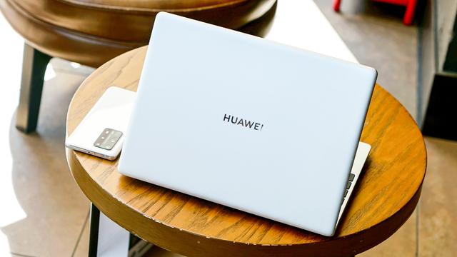 USB|华为MateBook 13测评,7nm锐龙R7,40W火力全开