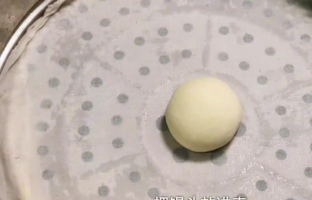「馒头」教你快速发面小窍门,这样做面发得快,还能蓬松暄软