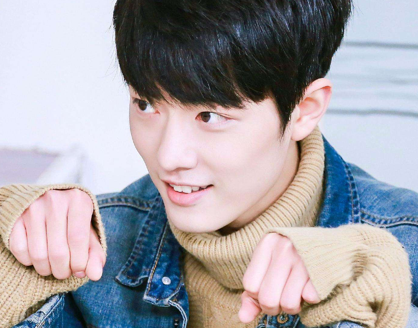 [肖战]肖战综艺镜头被剪，电视剧宣发推迟，但他的未来应该会很光明！