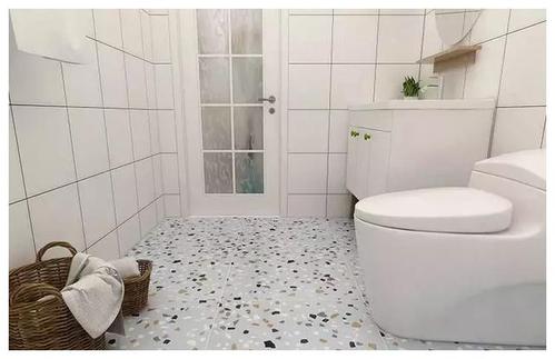 |为什么有钱人家里都不贴瓷砖？一听老行家分析，我就懊悔装太早了