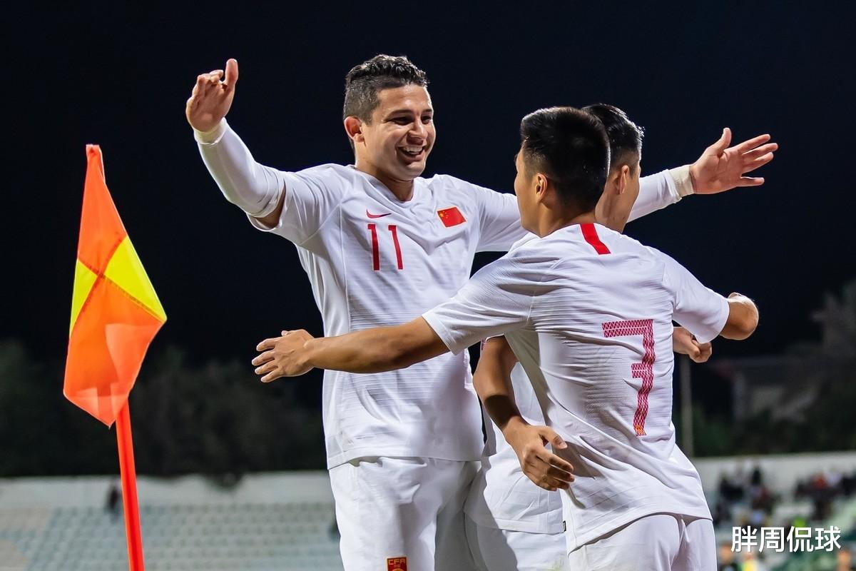 国足|亚足联力挽狂澜,国足冲击2022世界杯希望倍增,李铁运气太好了