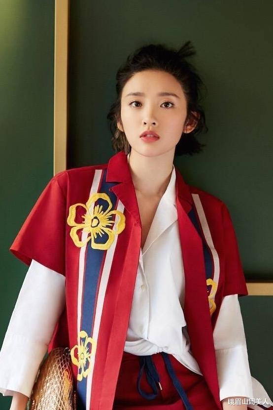 [短发]女生脸上有这3个特征，就剪掉你的长发吧！短发才更适合你