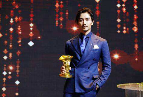 陈晓|陈妍希被曝是惯三、情史丰富，外表清纯的她真的辜负了陈晓吗？