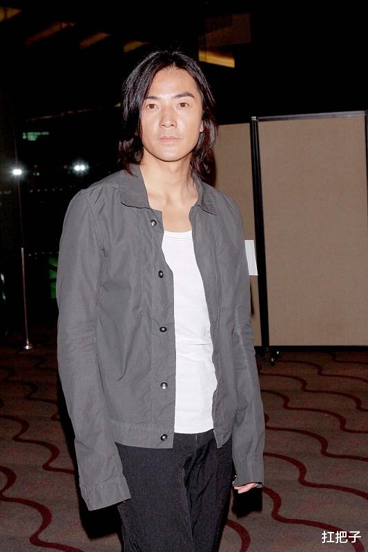 『特种兵』他曾是郑伊健的保镖,在最穷时妻子嫁给他,如今是银幕“特种兵王”