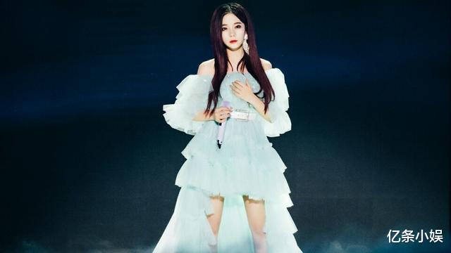 『紫宁』火箭少女解散,张紫宁不再沉默,一周行程比在团里半年还多