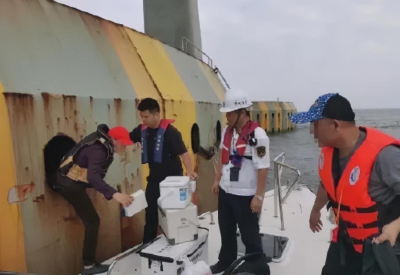 港珠澳大桥|好家伙！11人在港珠澳大桥钓鱼，现场图亮了！