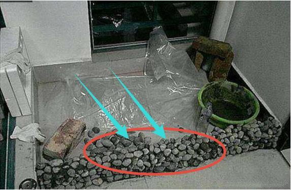 【】我和老公把阳台做了鱼池，晒到业主群，楼下马上找上门来了！