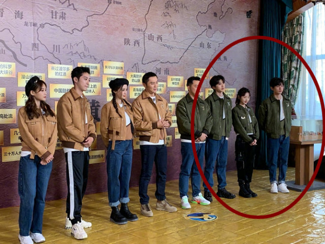 成毅|成毅真人长啥样?上《跑男》被抓拍,看清腿长,这确定是真实的?