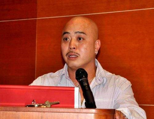 『美国』他是美国华人老大，落网后被判2900年，他反驳一条：我没害中国人