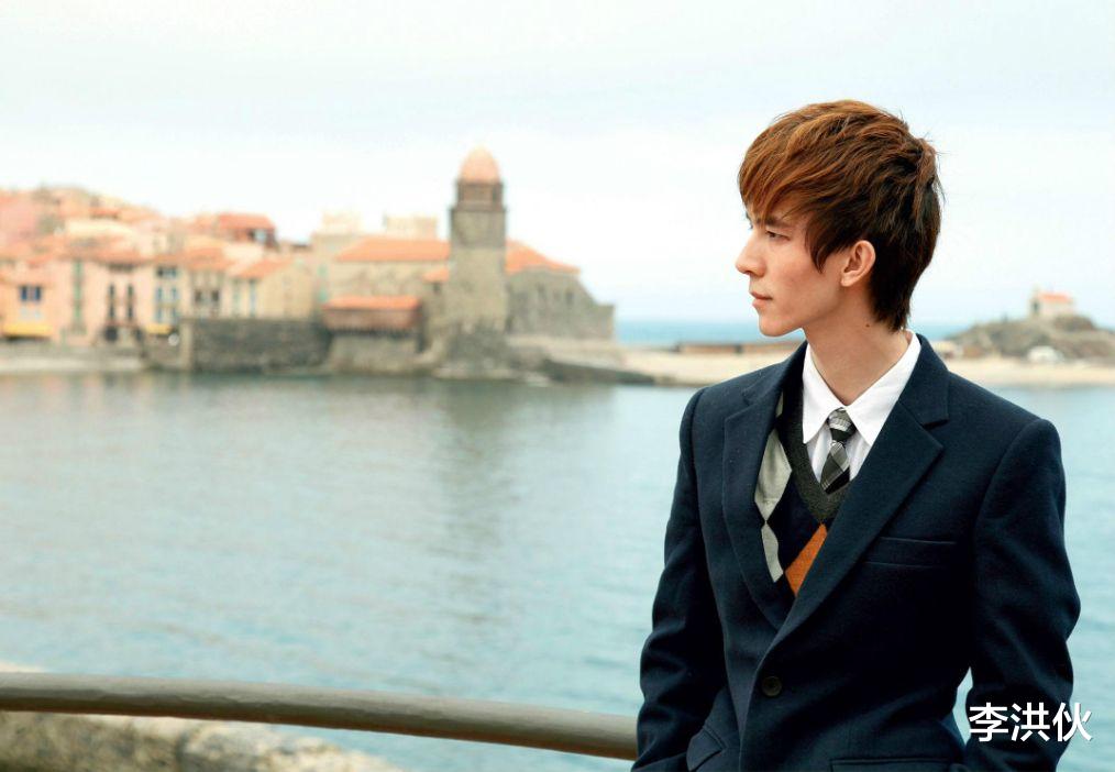 【】郭敬明有多壕？一个吊灯45万书桌地毯100万，何炅和郑爽都听傻了