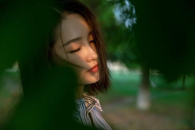 李沁|关晓彤资源？邓伦在谈新剧？李沁现在谨慎？
