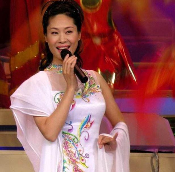 于文华：国家一级演员，于文华为李凡生下一个可爱的女儿，离婚后患抑郁症