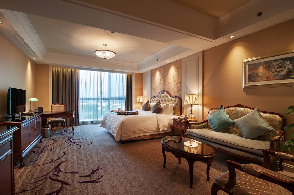 |只有1.2米宽也能建造“豪宅”？这两栋口之间的房子火了，内部装修惊艳！