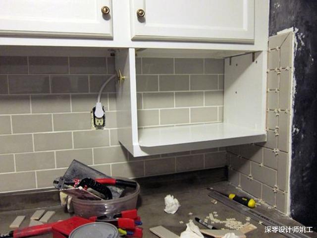 【微波炉】明明灶台不够用，还把烤箱放上面，不如学学我，吊上柜下面很实用