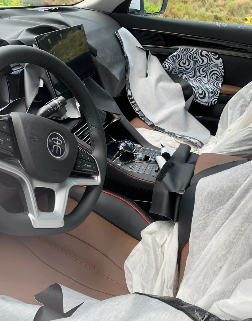 『SUV』比亚迪打造的又一SUV，长超4米7，1.5T爆发185马力，颜值依旧很高