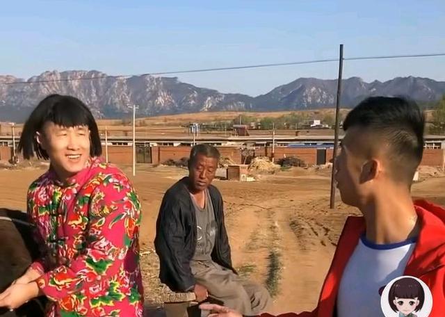 短视频|张二嫂放着3000多万粉丝的号不用，却频繁在小号开播，原因很简单