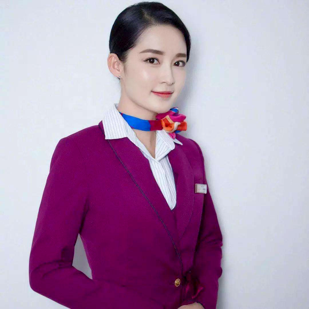 【李沁】李沁版《太阳的后裔》，最美空姐化身天使军医秒杀宋慧乔！