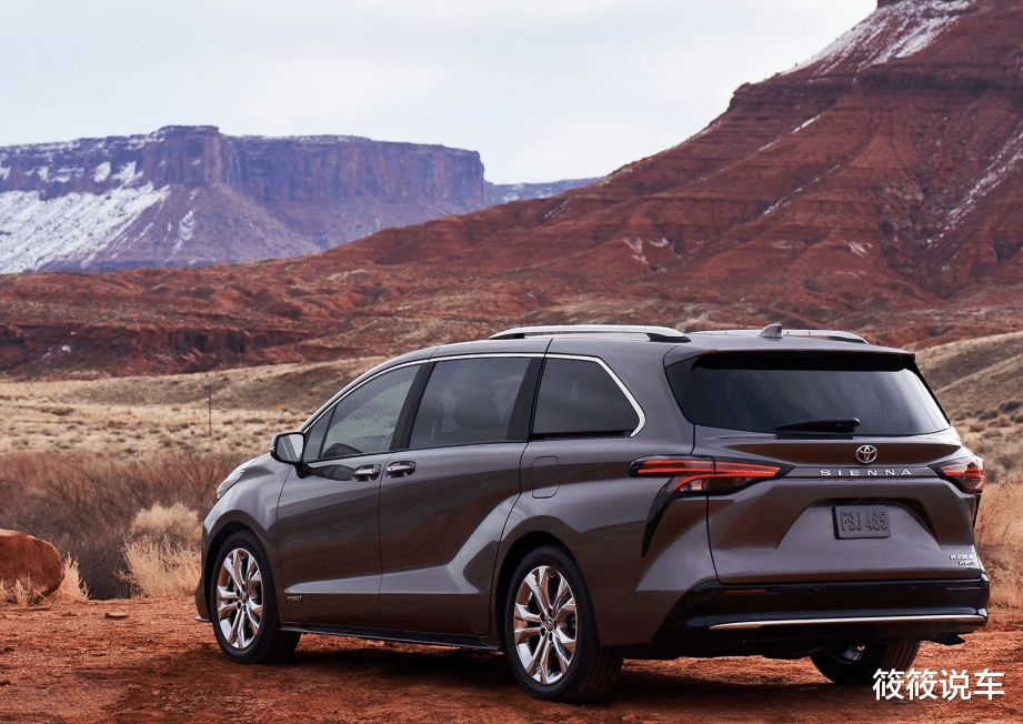 丰田sienna|丰田再亮“王炸”，比本田奥德赛酷炫，长超5米配七座，搭V6引擎