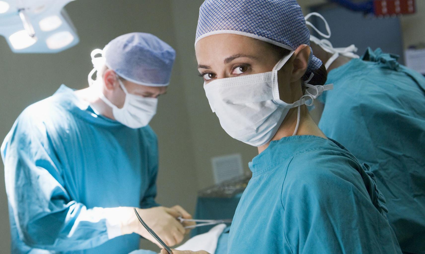 疾病▲癌症到了晚期，继续治疗是白受罪还花冤枉钱？专家的回答出乎意料