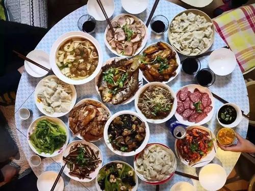 @中国人请吃饭，韩国人请吃饭，日本人请吃饭，没对比就没有伤害！