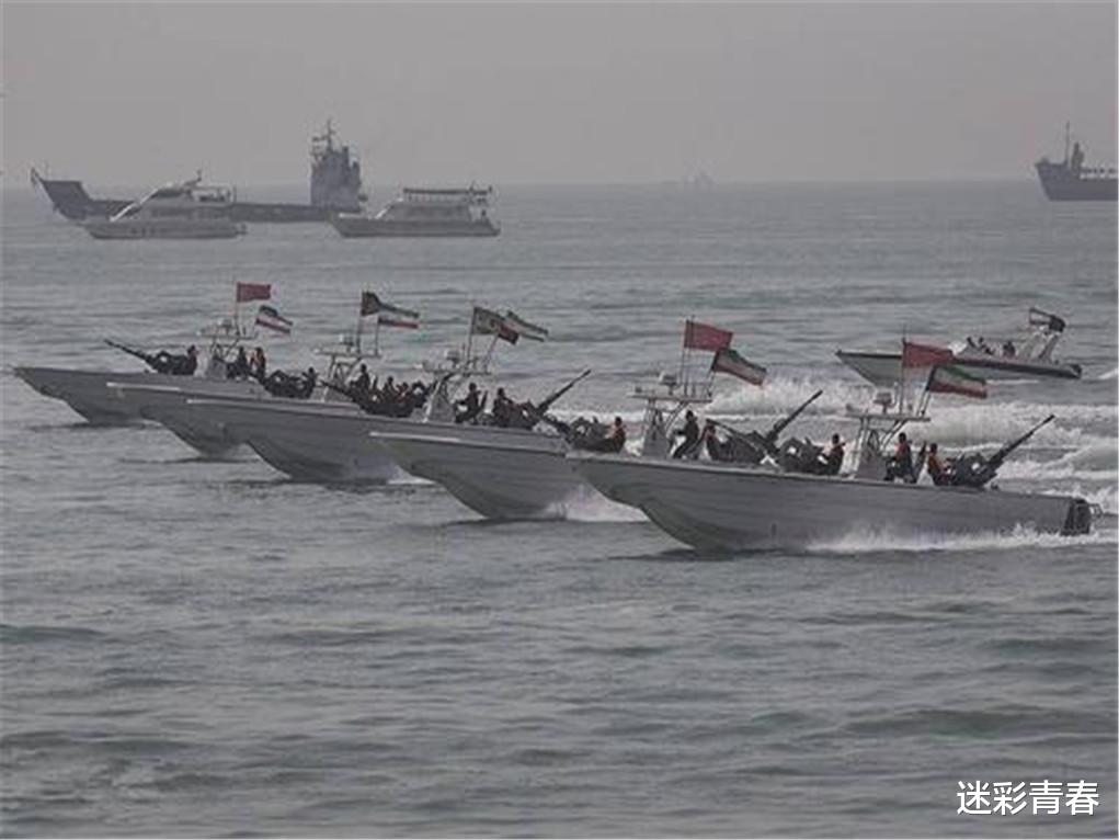 美军|三大航母同时现身亚太，已经逼近海峡入口，美国释放什么样的信号？