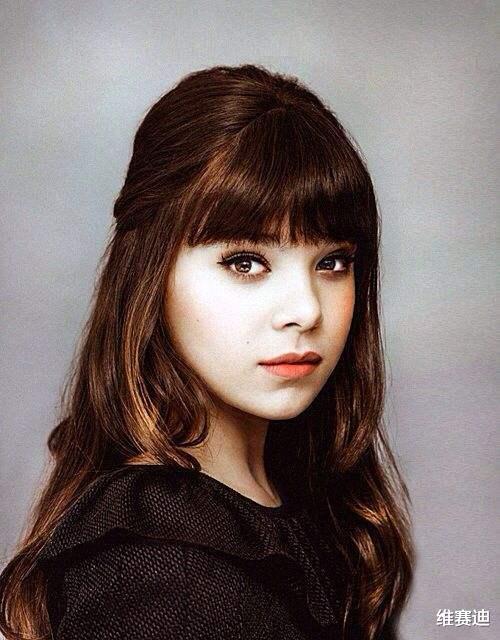 好莱坞|美国女星13岁进入好莱坞，早熟惹人爱，之后人生像坐了火箭一样