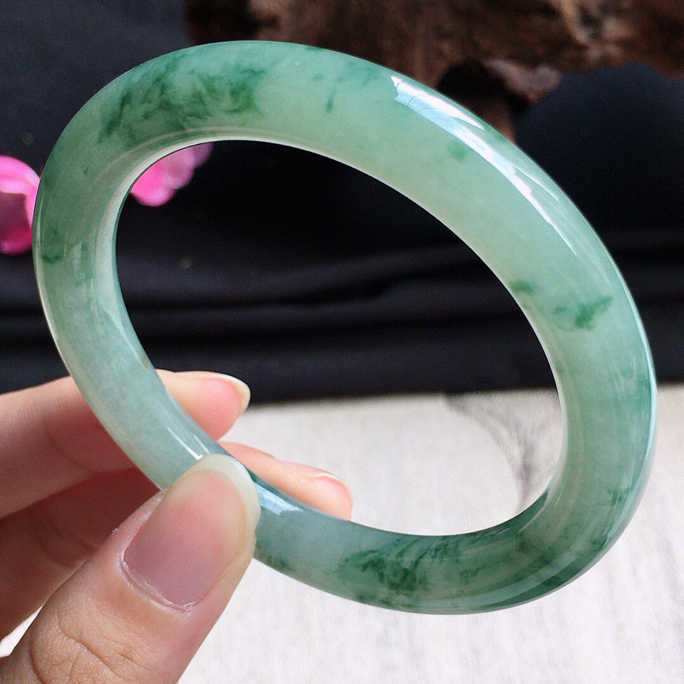 翡翠|翡翠的种类大全(一)-老坑种