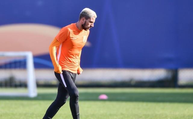 丛震|卓尔未来三大离队热门浮出水面，一人深受李铁器重，多次入选国足