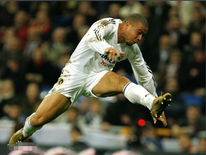 巴塞罗那|掉下巴！对比皇马拜仁和米兰，巴萨的人情味我竟然找不到