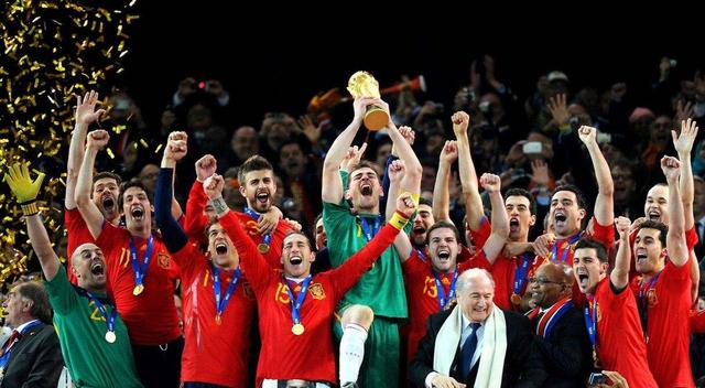 【巴西队】1998到2018二十年,历届世界杯冠军中谁的实力最强?