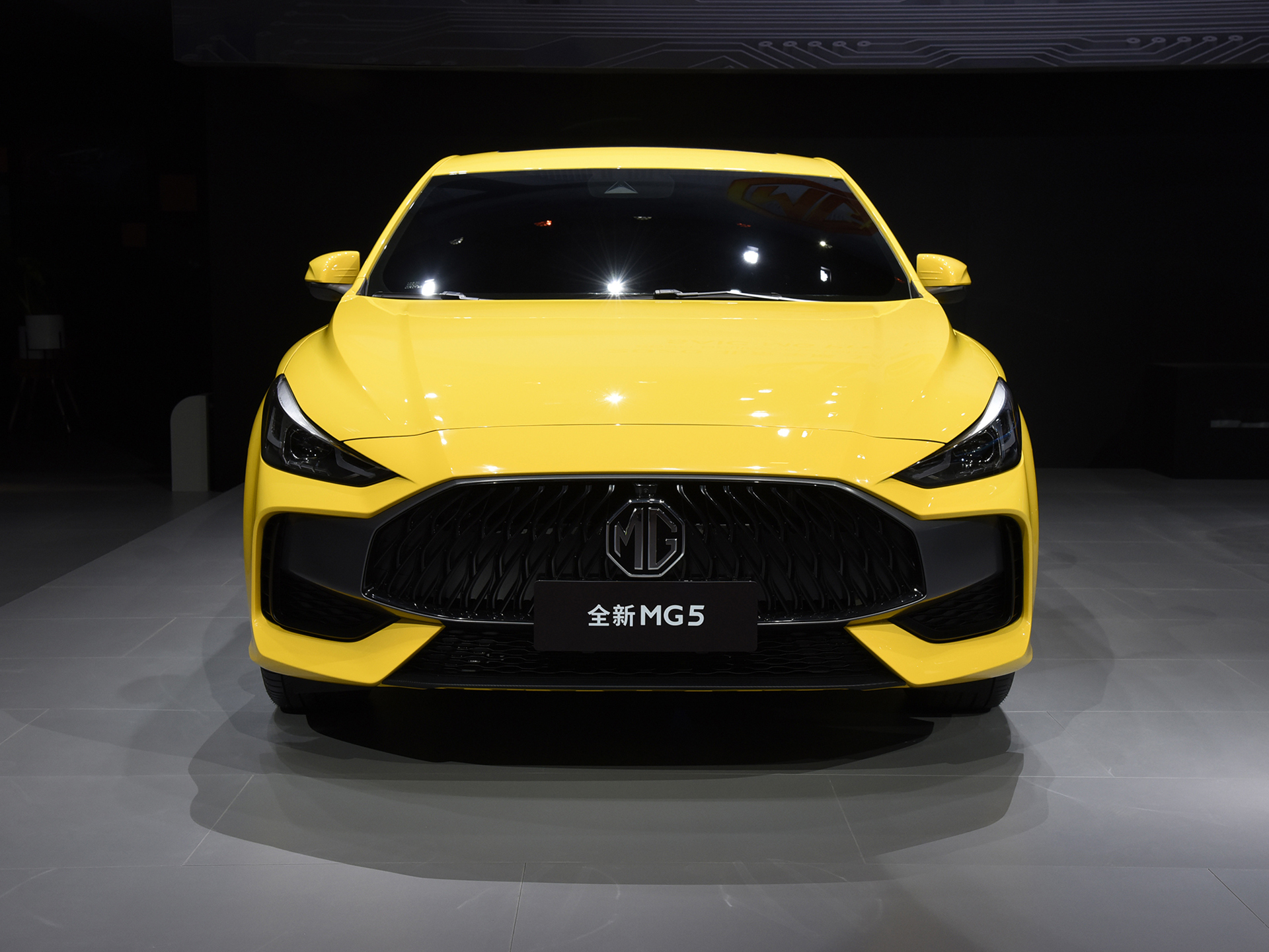 马力|国产又一“小钢炮”,轿跑溜背式造型,1.5T爆发173马力,或售8万