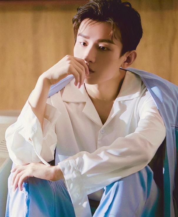 袁冰妍|袁冰妍粉丝叫“冰淇淋”，谁注意成毅粉丝叫啥？俩人也太甜了吧