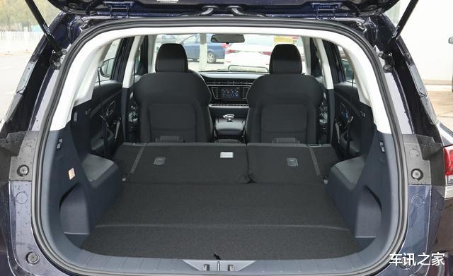 欧尚x7@长安发飙了！换标比奔驰还漂亮，仅7.99万起，不给哈弗H6留活路