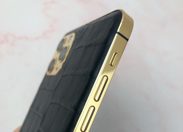 苹果|iPhone12回归方正边框，苹果手机的工业设计就是来回的致敬？