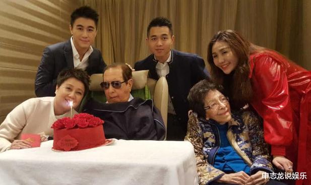 「赌王」赌王99岁亲姐何婉鸿: 守寡43年后, 与赌王四太有一场\隐形的交易\?