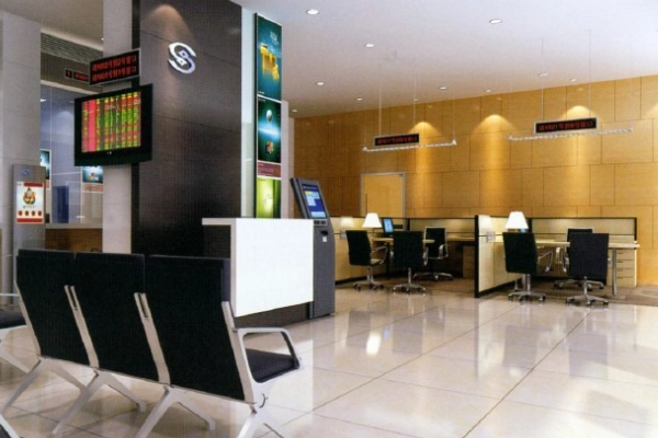 |银行卡长时间不用,会不会欠银行的钱?银行员工:两种卡有可能